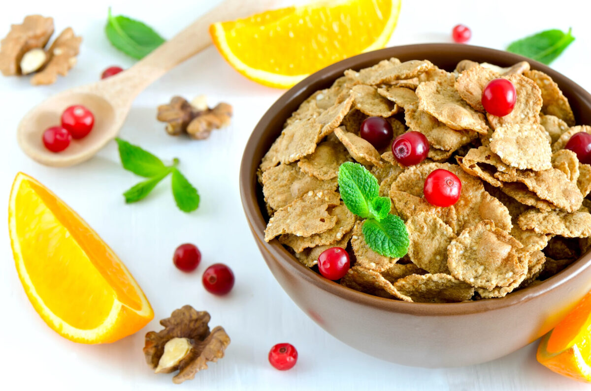 Нутриционист: Дали страдате од маснотии на стомакот и надуеност? Три намирници што треба да ги избегнувате