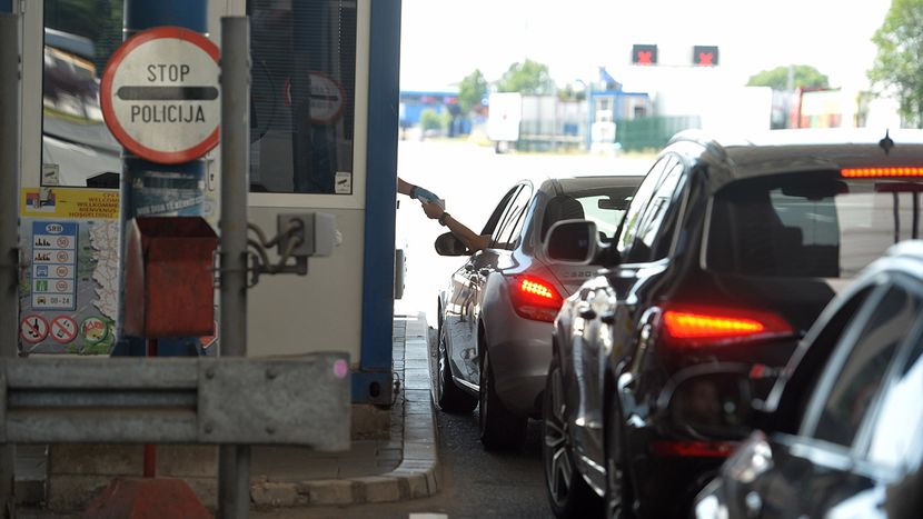 Прекин на товарниот сообраќај на граничните премини, МВР ќе обезбеди непречен сообраќај за патничките возила и автобусите