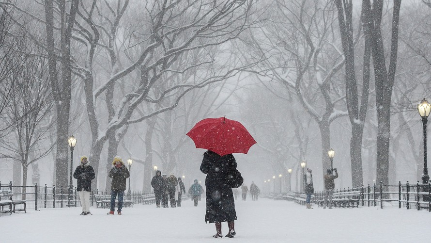 Променливо облачно и студено време со повремен снег