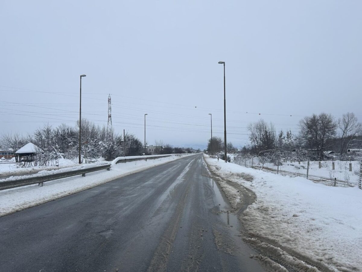 Слаби врнежи од снег на Попова Шапка