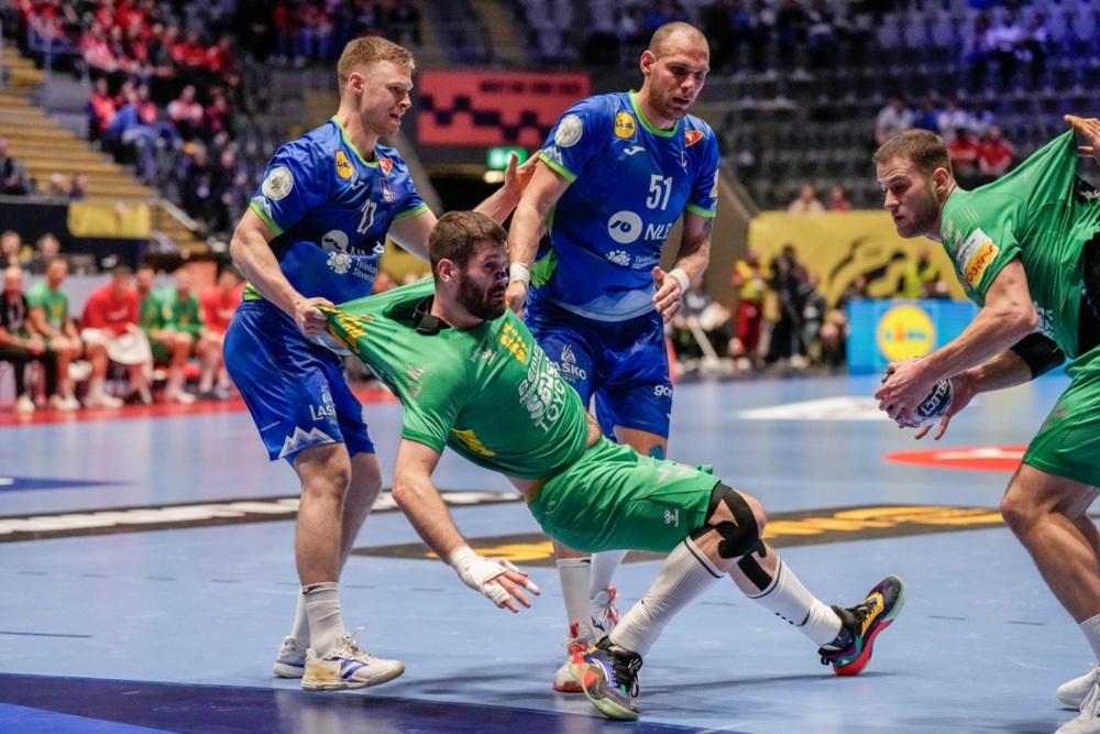 Словенија во трилер-меч ја победи Црна Гора, Португалија лесно се справи со Романија