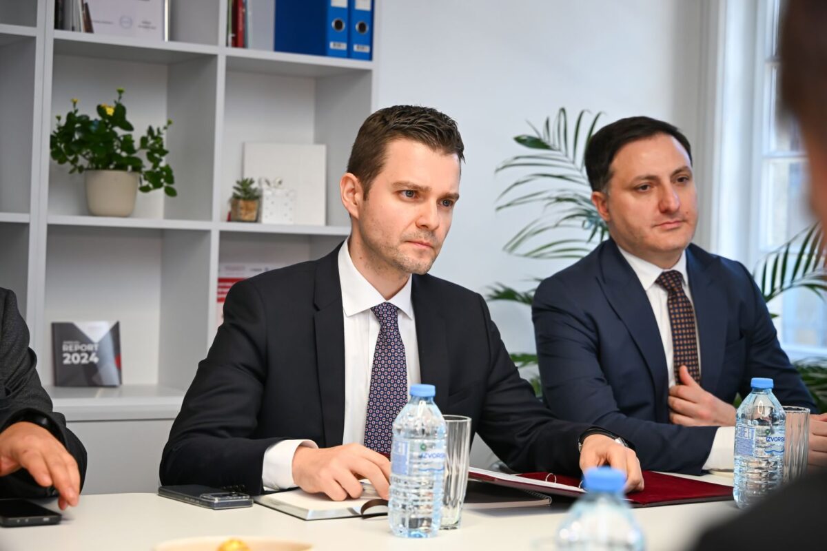 Средба на министерот Муцунски со претставници на „Македонија 2025“