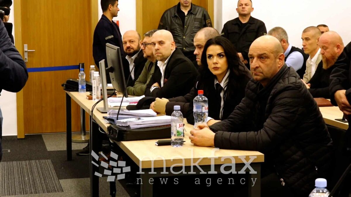 Судењето за „Пулс“ почна со предупредување за родителите на загинатите дека ќе бидат исклучени, по тензиите со бранителката на Јованови