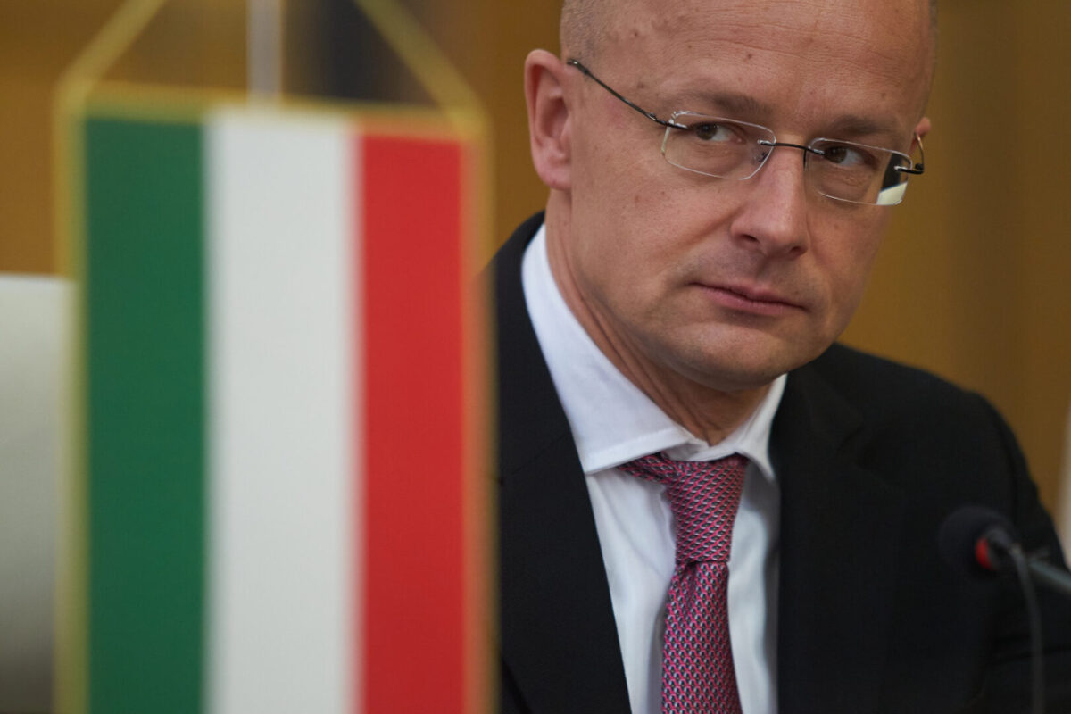 Сјарто: Украина се вклучи во отворена, бесрамна и агресивна кампања на мешање