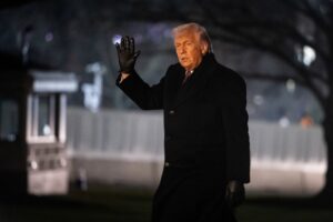 Трамп: Канада ја избра Кина пред „Златната купола“