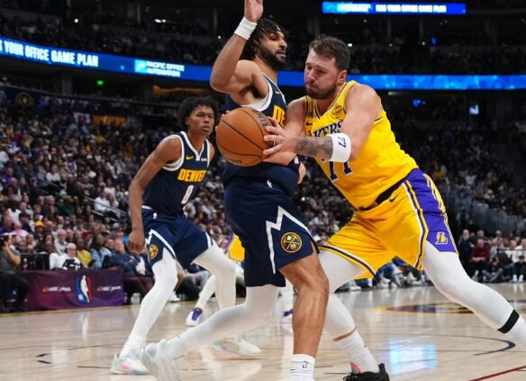 Трипл-дабл на Дончиќ, Лејкерси го победија Денвер