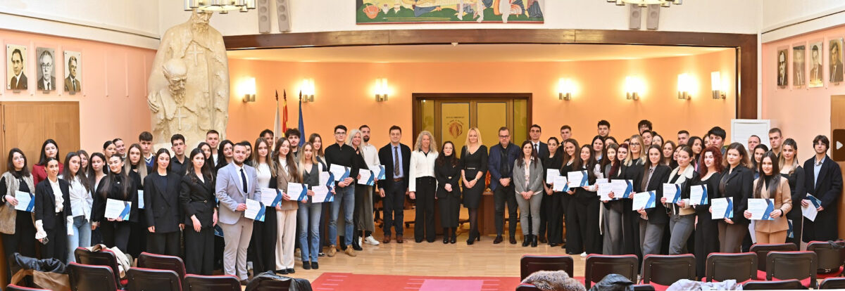  УКИМ: 82 студенти ја завршија Програмата за изучување на холокаустот  