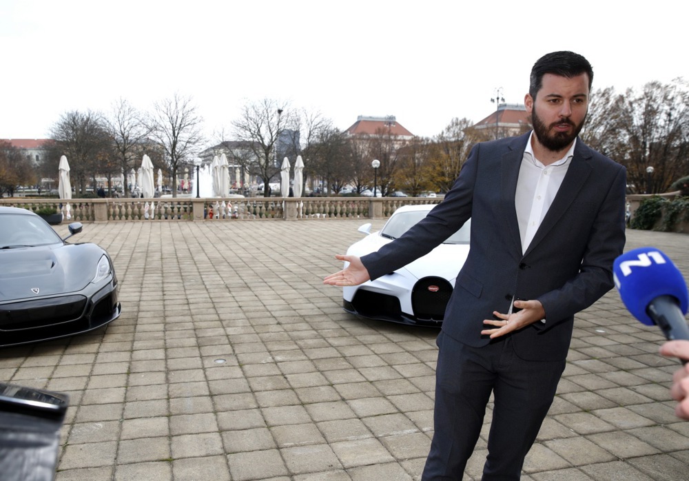 (Фото) Најпознатиот хрватски бизнисмен има нова девојка: која е 28-годишната убавица