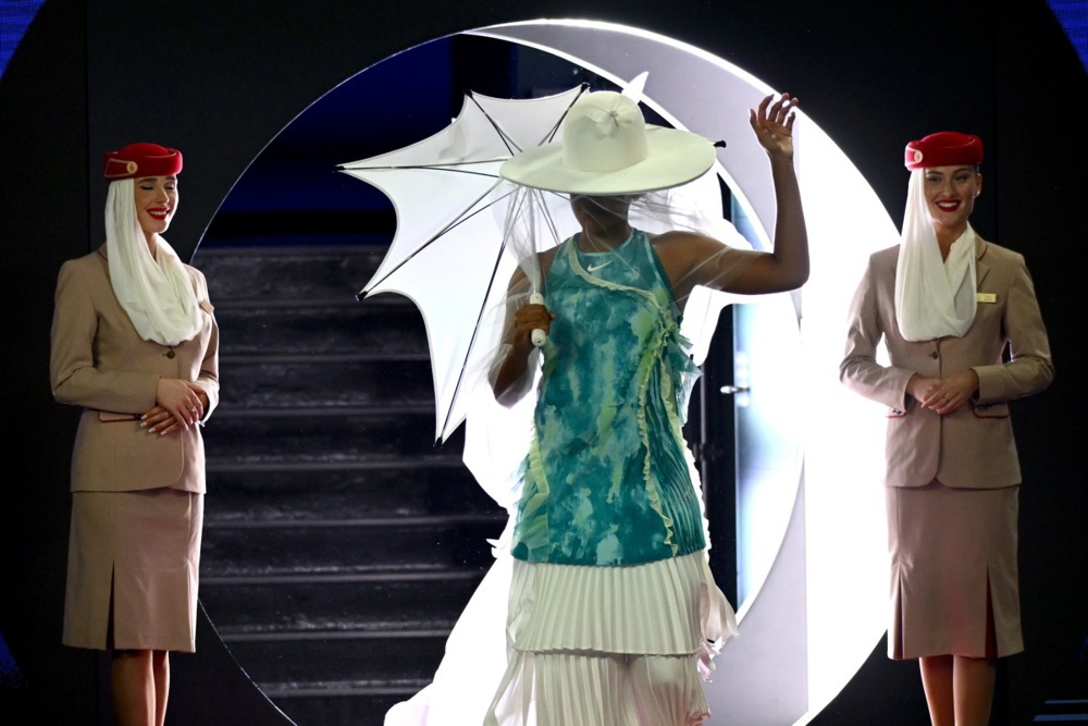 (Фото) Сите зборуваат за модното издание на Наоми Осака