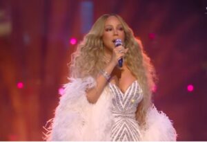 (Видео) Остри критики за настапот на Мараја Кери на отворањето на ЗОИ: Ја уништи церемонијата, очигледно пее на плејбек