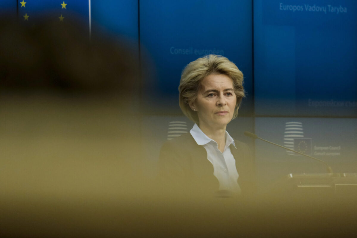 Европски извештај: Политиките на Трамп се самоубиство на суперсила