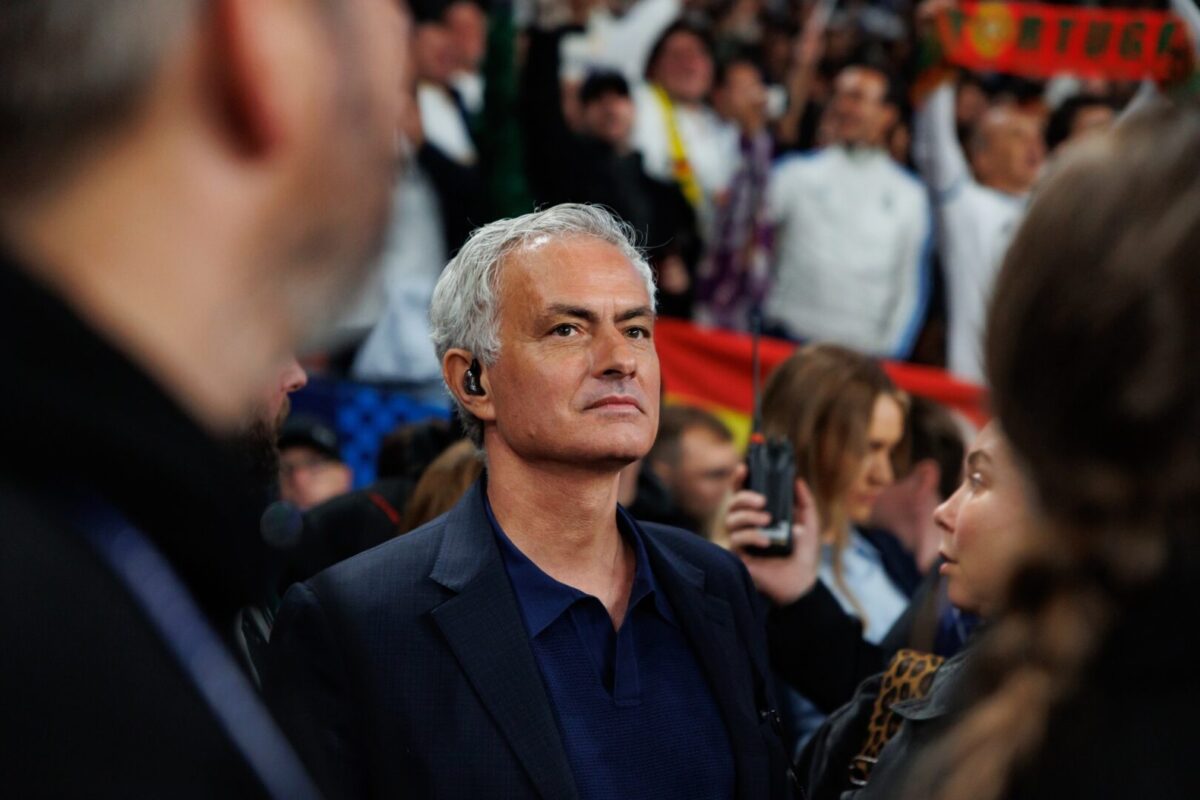 Мурињо: Сакам да го елиминирам Реал, а Арбелоа да ја освои Ла Лига