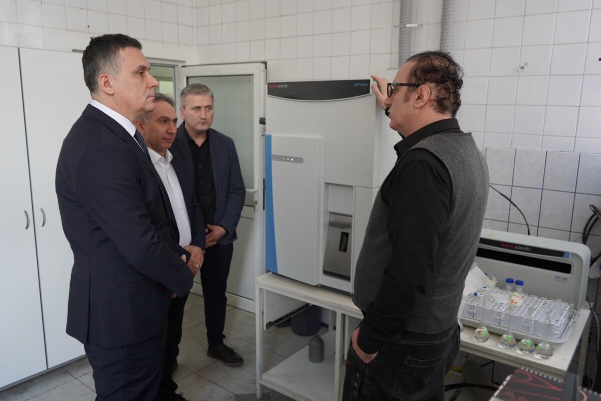 Нова опрема за анализа на тешки метали во почвата во Државната лабораторија за животна средина