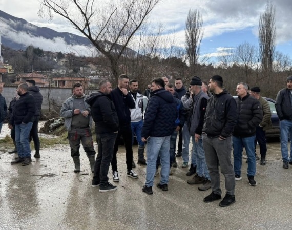 Поплавени куќи во селата Буковиќ и Семениште во општина Сарај