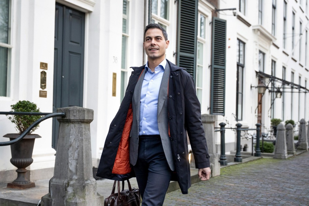 Роб Јетен е најмладиот и прв геј премиер во историјата на Холандија