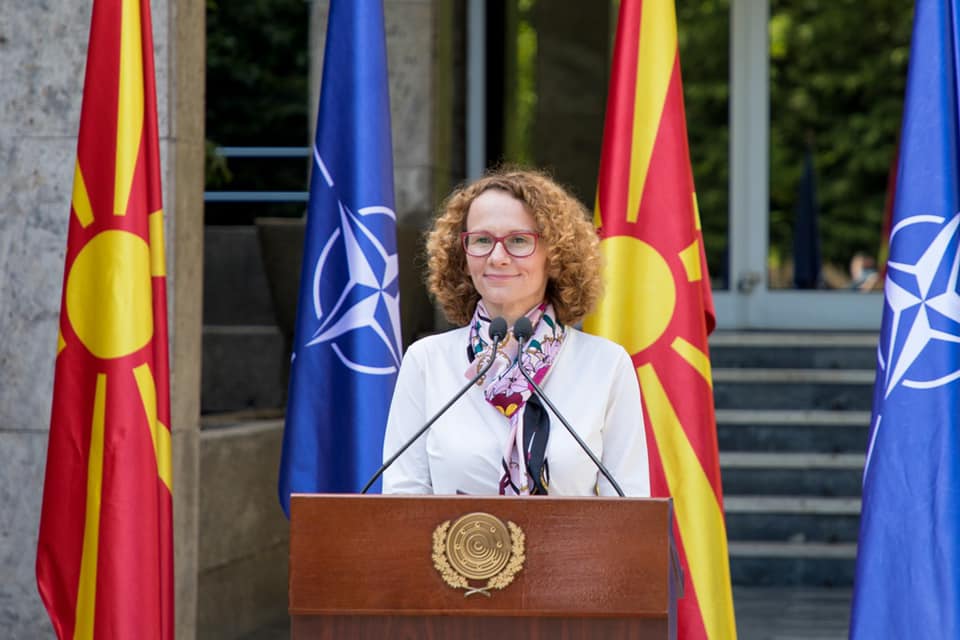 СДА Македонија: Осуда за примитивното однесување на Вучиќ кон Шекеринска