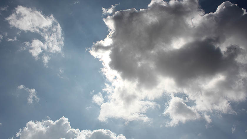 Утре променливо облачно и релативно топло