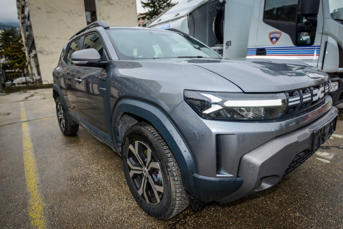 (Фото) Германија донира техничка опрема и возила од 600.000 евра на МВР