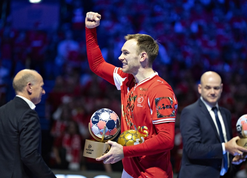 Хет-трик на Гидсел, повторно е најдобар во светот