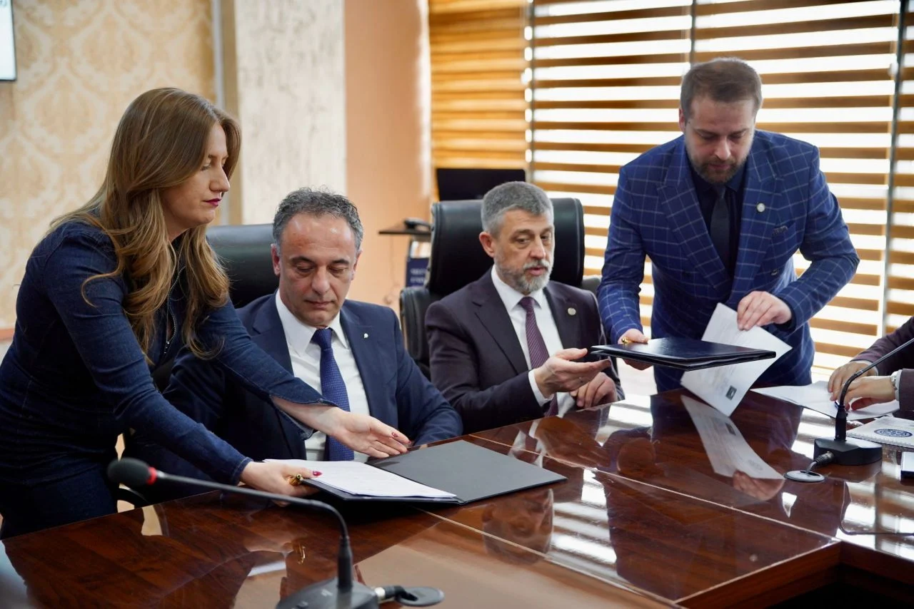 Алиу: Соработка со Меѓународен универзитет Визион со цел унапредување капацитетите во здравствениот систем