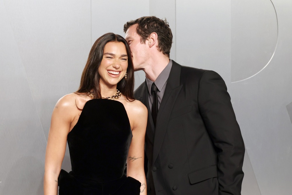 (Видео) Дуа Липа во најпровокативното модно издание за Оскарите