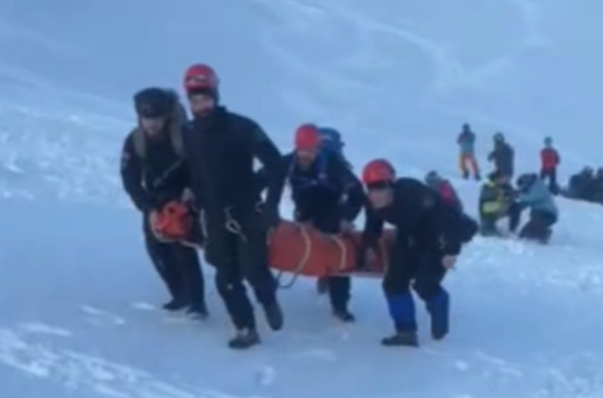 (Видео) Хеликоптерска акција на Шар Планина: Спасена повредена Италијанка