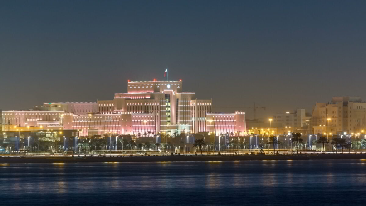 Во Доха, главниот град на Катар се слушаат експлозии