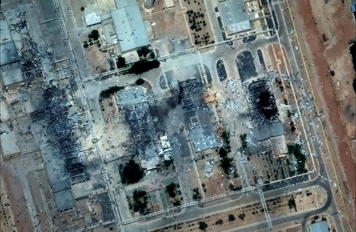 Во напад врз женско училиште во Иран убиени се 165 ученички