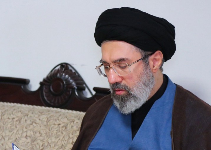 Ирански државни медиуми: Синот на Али Хамнеи е новиот врховен водач