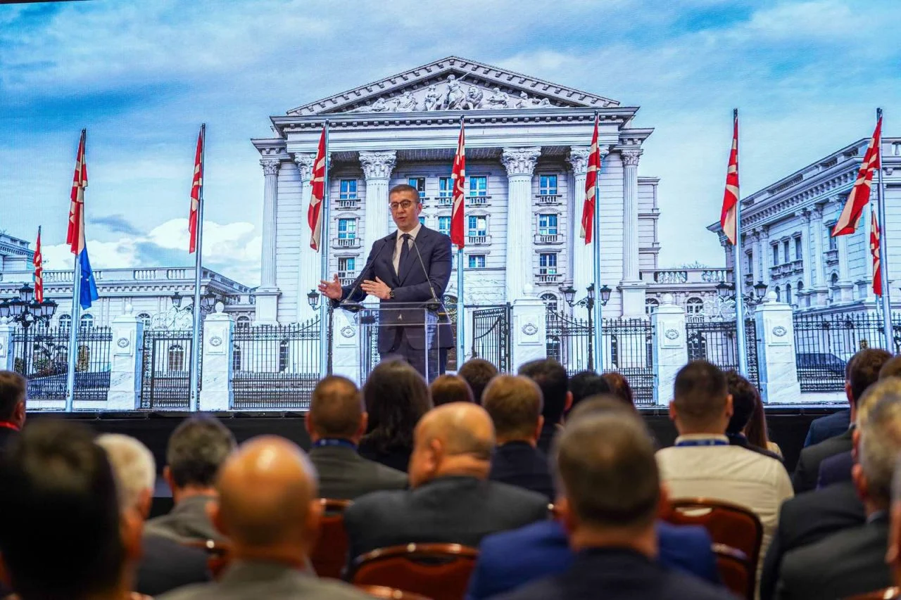 Мицкоски: Форумот во Будимпешта носи нови партнерства, Македонија меѓу водечките во Европа по инвестиции