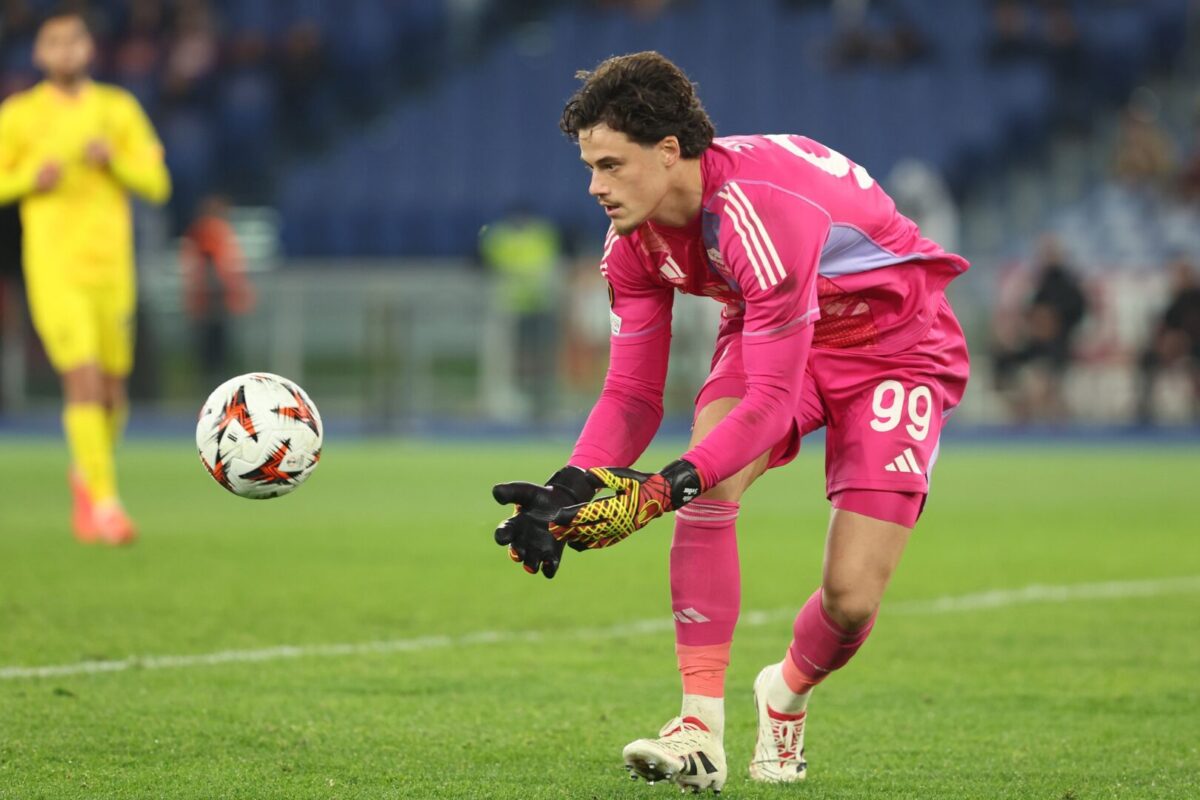 ПСЖ ќе издвои 60 милиони за Миле Свилар