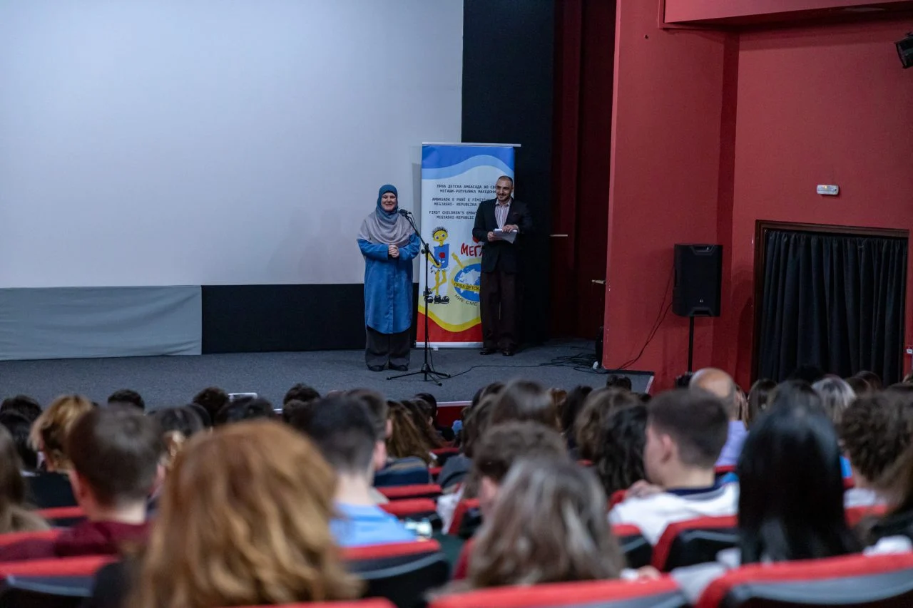 Премиера на документарниот филм „Гласна тишина“  – 15 години мировно образование