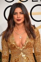 Пријанка Чопра (43) го покажа своето лице без шминка и го откри трикот за сјаен тен