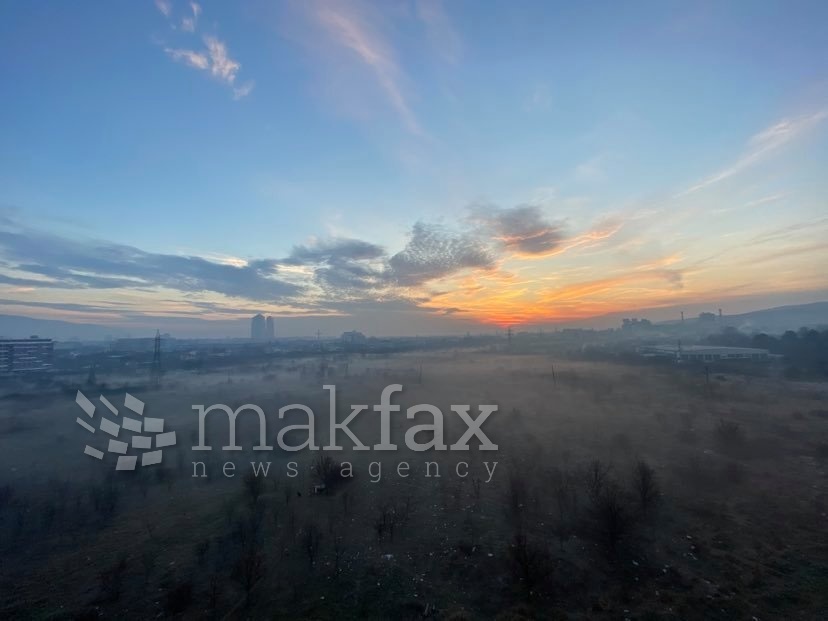 Сончево време со температута од 17 степени, за утре метеоролозите најавија повремени локални врнежи од дожд