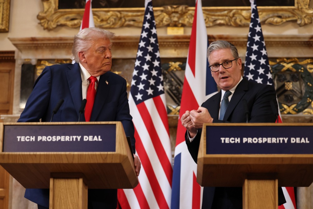 Трамп: Разочаран сум од Стармер