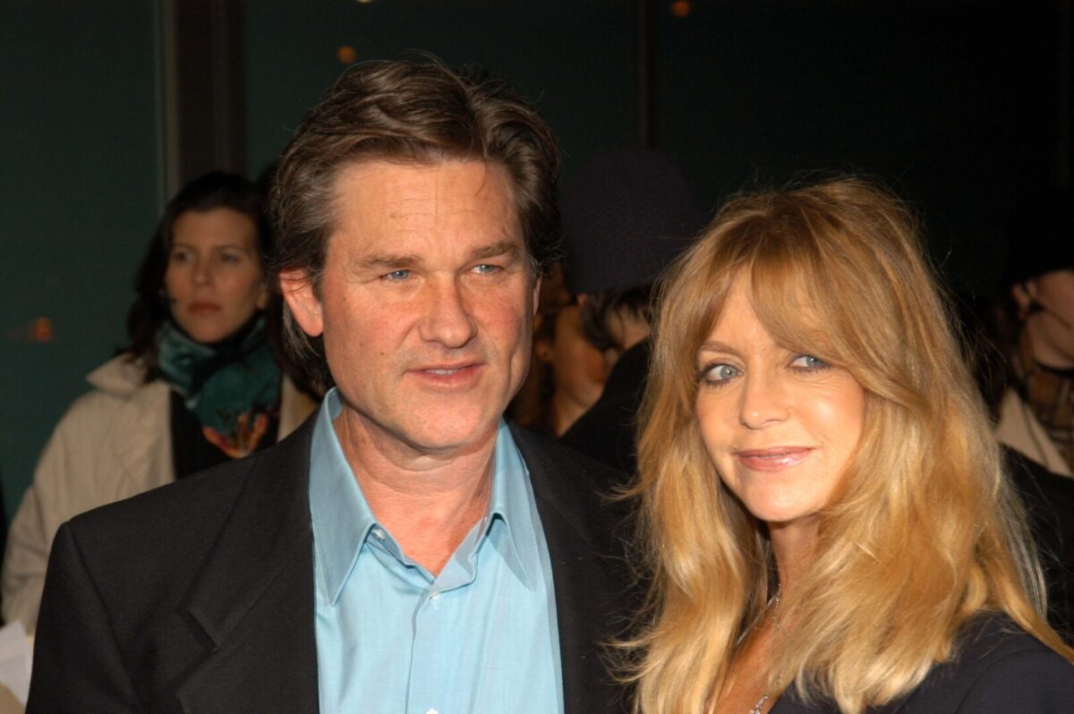 (Фото) Познатата русокоса и заводникот уживаат во страста 43 години: познато е зошто никогаш не се омажи за него