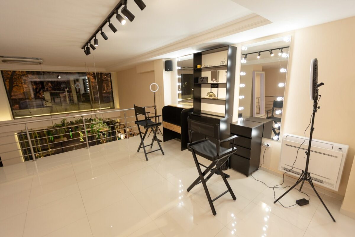 „Social Hair Salon“-Вистинско место за релакс на вашaта коса