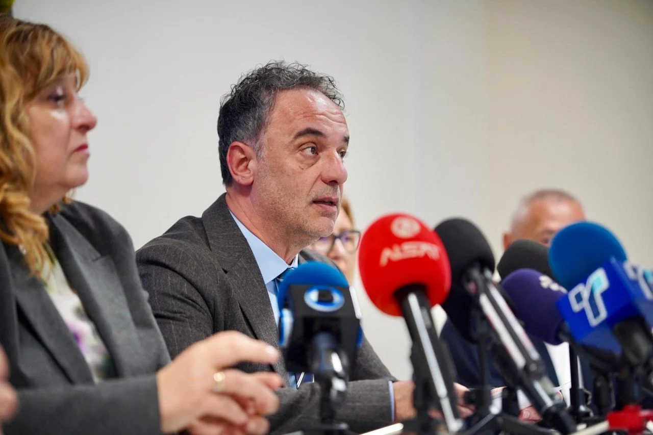 Алиу за акцијата на МВР: Најголем дел од здравствените работници чесно, совесно и стручно ја работат својата работа