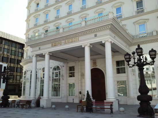 ВМРО-ДПМНЕ одговори на обвинувањата од СДСМ за мерки против скапотијата: Филипче нека не се грижи за граѓаните