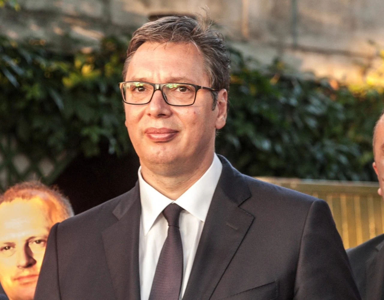 (Видео) Вучиќ понуди два можни датуми за изборите