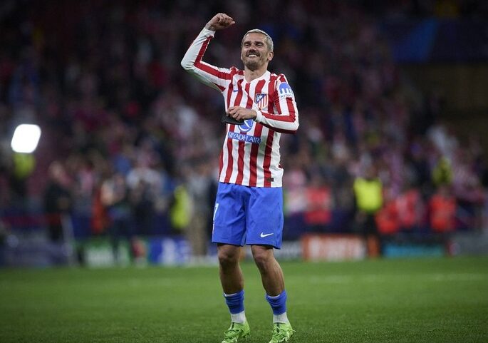 (Видео) Момент за историја и легенда, „Метрополитано“ му пее на Гризман