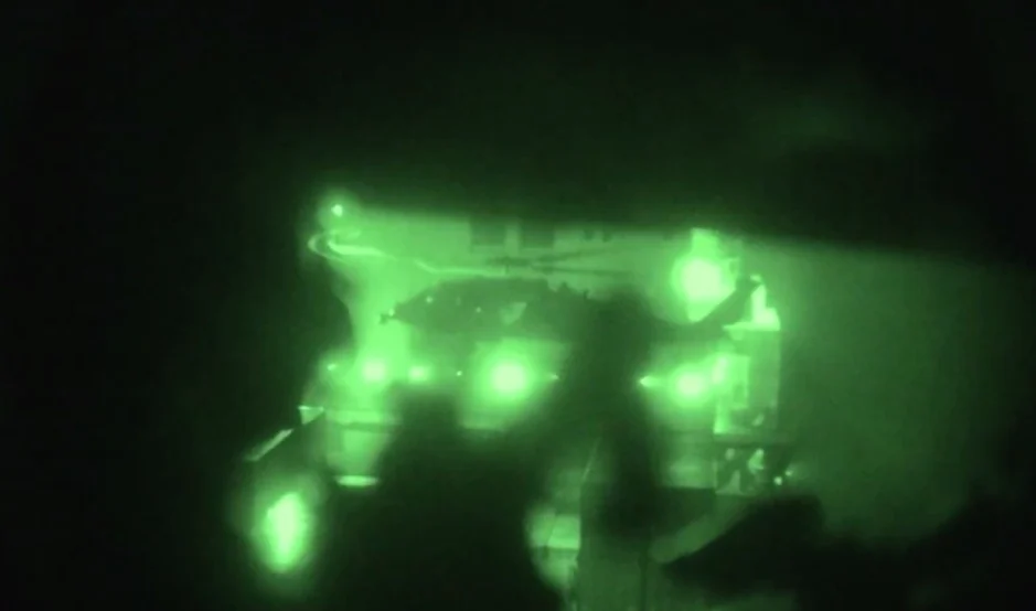 (Видео) Објавена драматична снимка од упадот на американските маринци на ирански брод