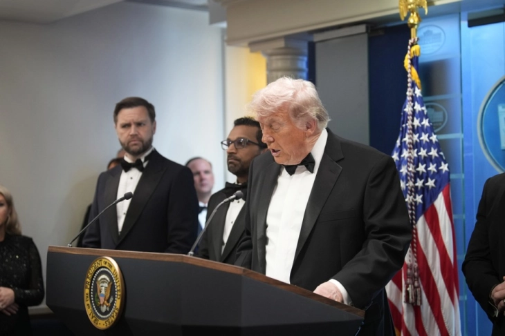 Видео од моментот на пукањето на вечерата во Белата куќа, застрелан таен агент