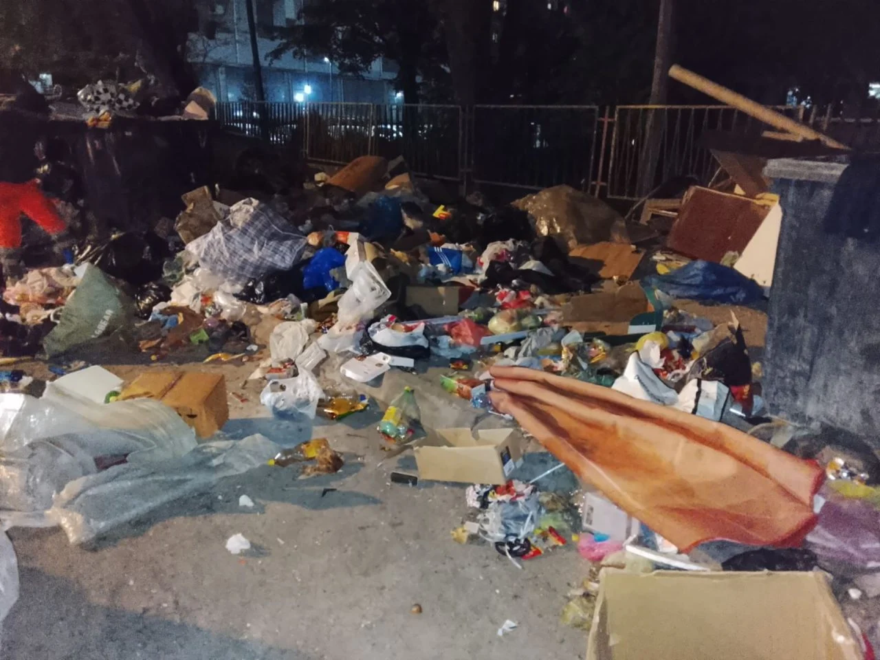 Во текот на минатата недела подигнати 𝟨𝟧𝟧 кубни метри отпад од диви депонии