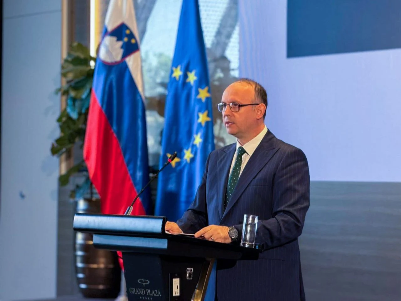 Гаши од Љубљана: Европа не може да стане рај, додека Балканот останува надвор