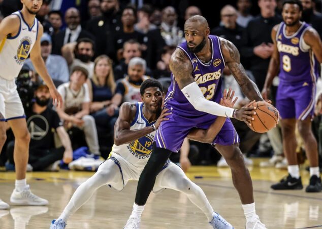 Драма на Западот – Лејкерс и Хјустон во борба за четвртото место