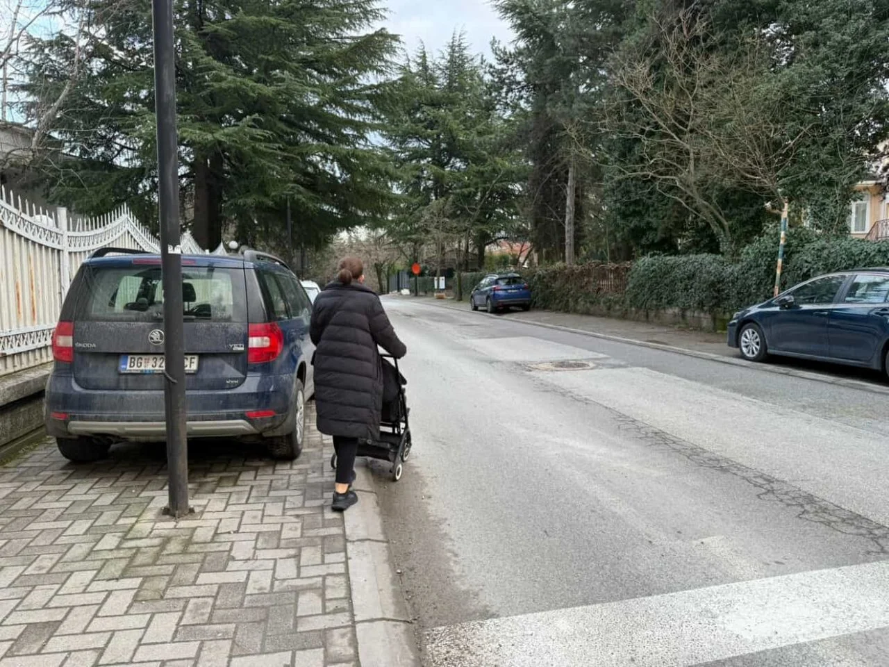 Жителите на Водно се жалат на небезбедни улици без тротоари и пешачки, најавија протест