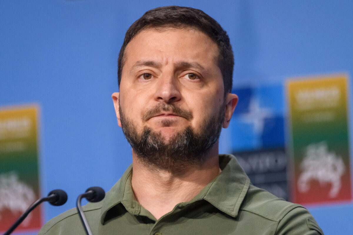 Зеленски го обвини Израел дека купува украдено украинско жито од окупираните територии