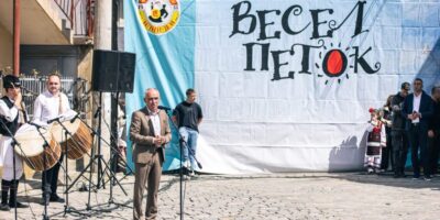 Коњановски: Меѓународен фолклорен дух во Битола: „Весел Петок“ продолжува со традицијата