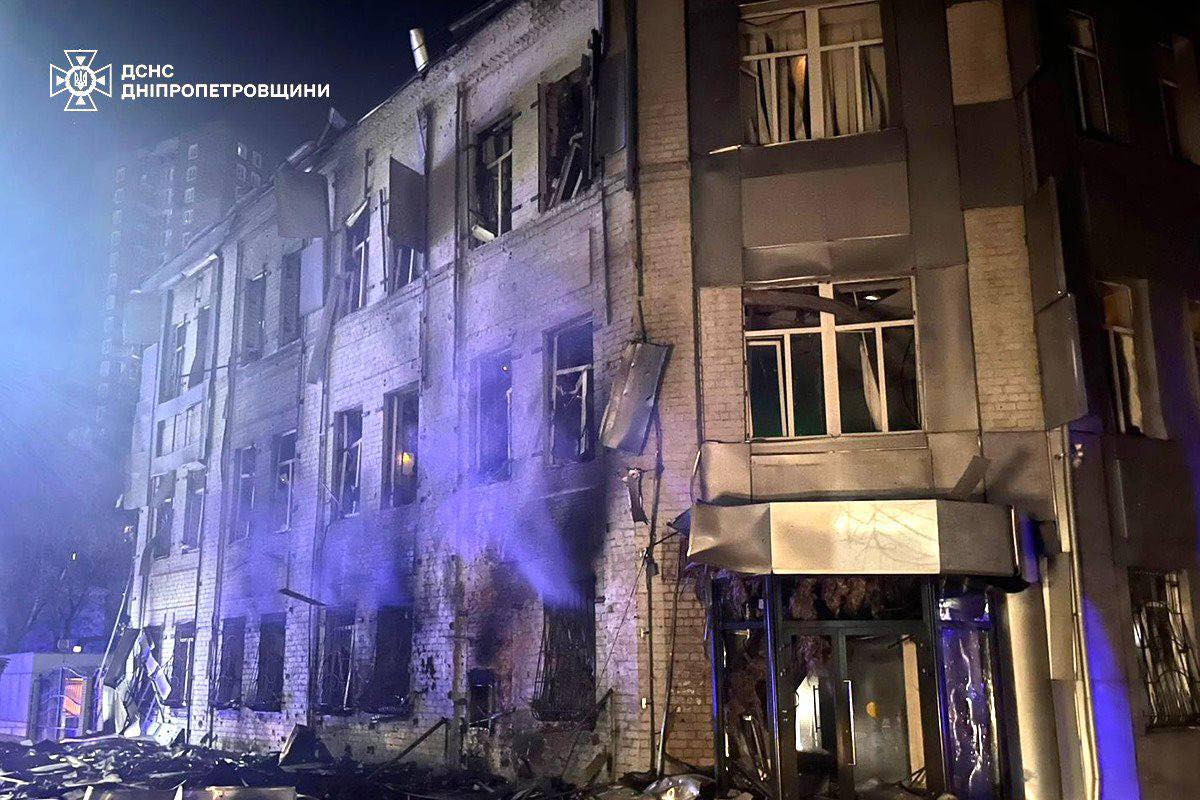 Најмалку 15 повредени во синоќешните руски напади врз Украина